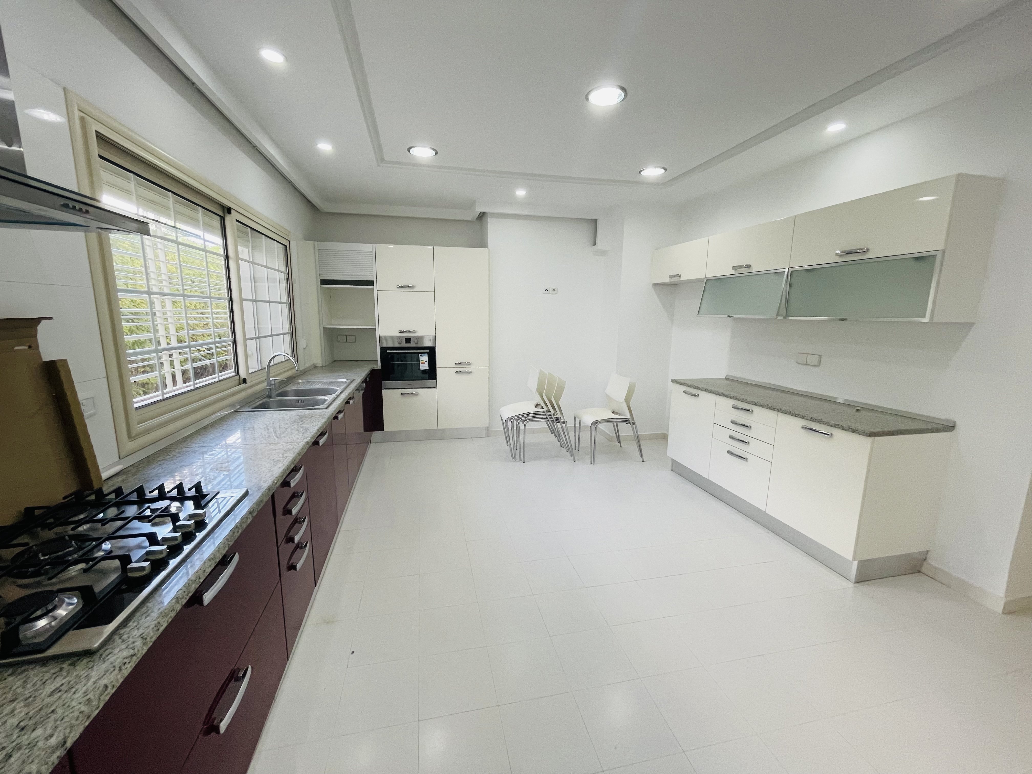 040A8012-660D-4AF8-BD21-5ACC0D2B8B9A