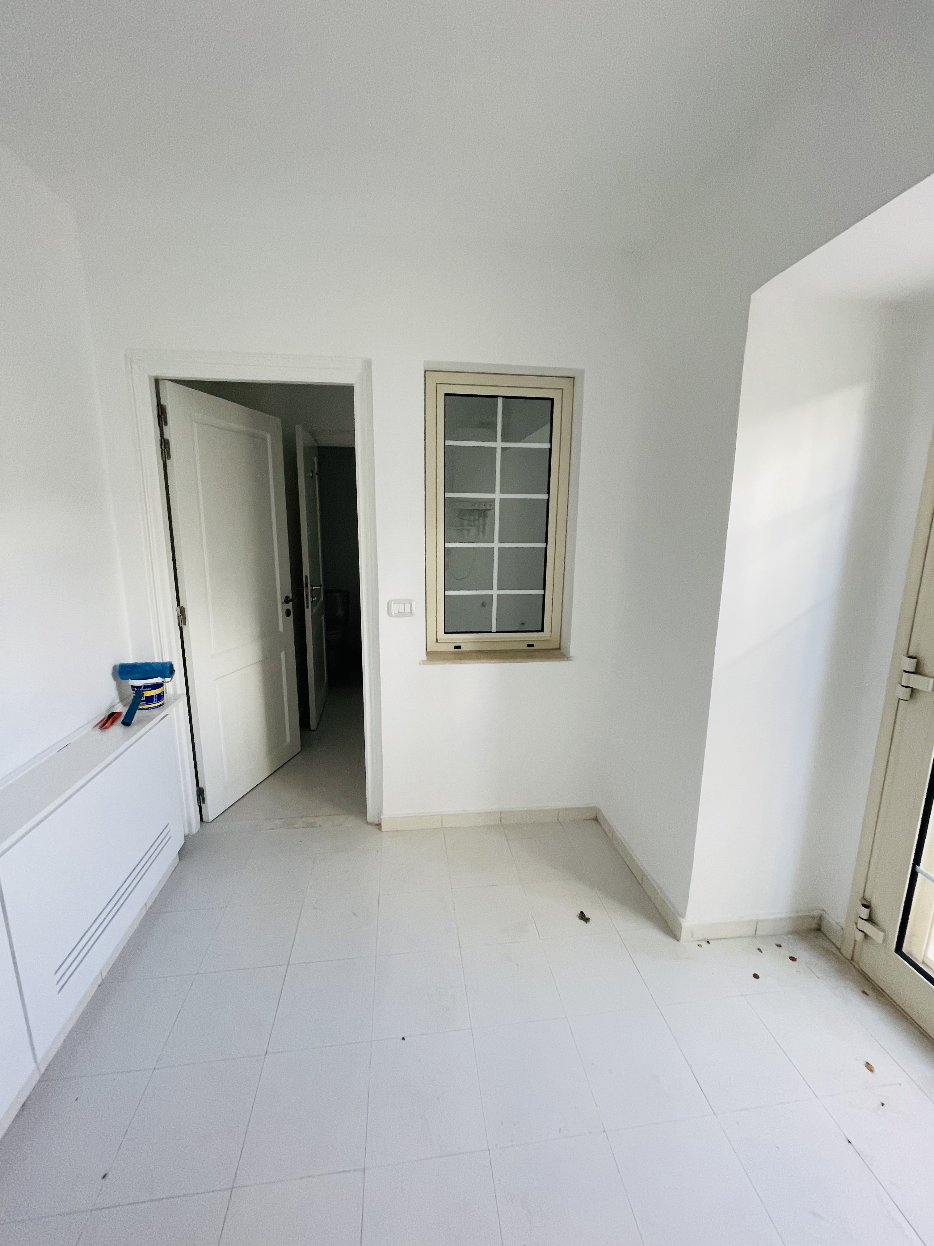 8E5A215B-4E96-4528-B7A1-1D95CD261411