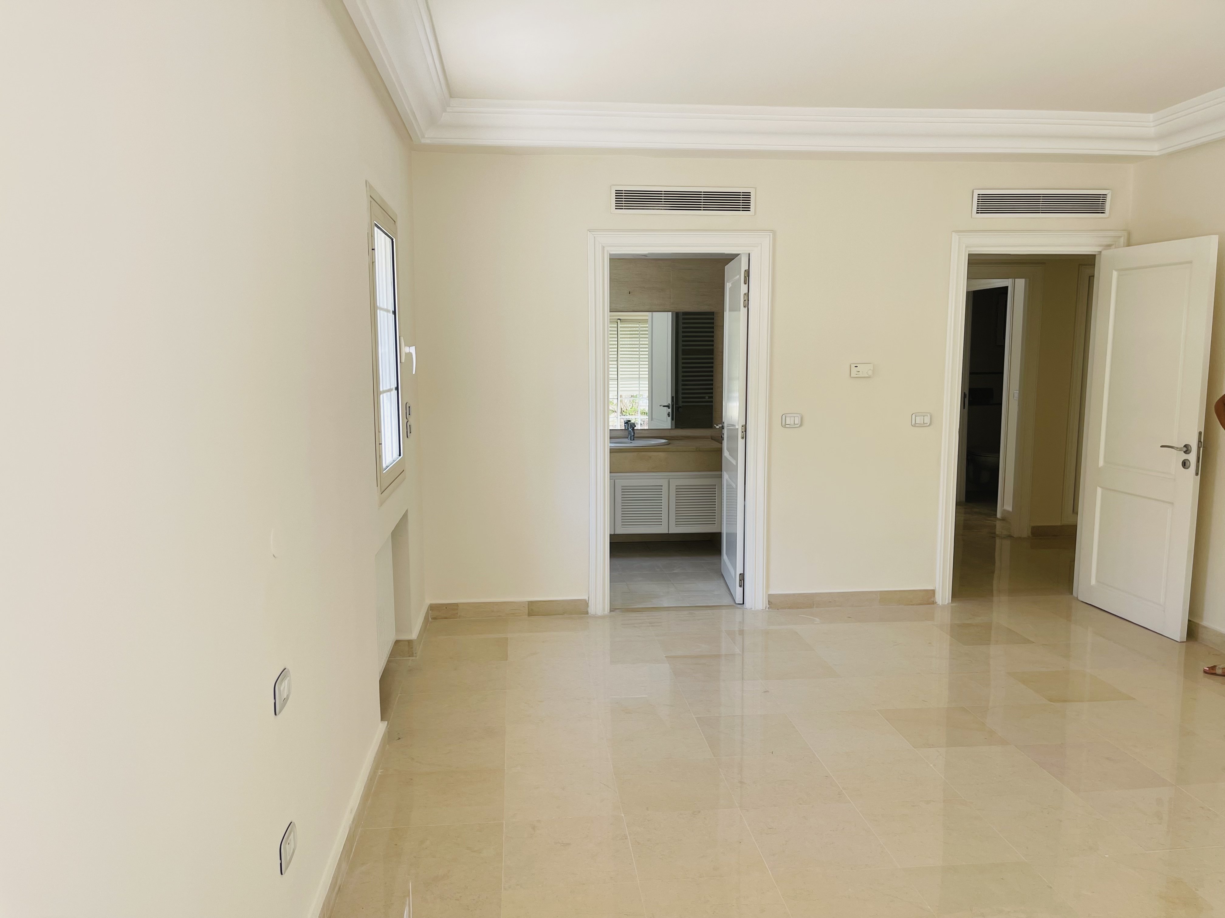 95DCCD60-CAE8-467D-9550-221028ED34C6