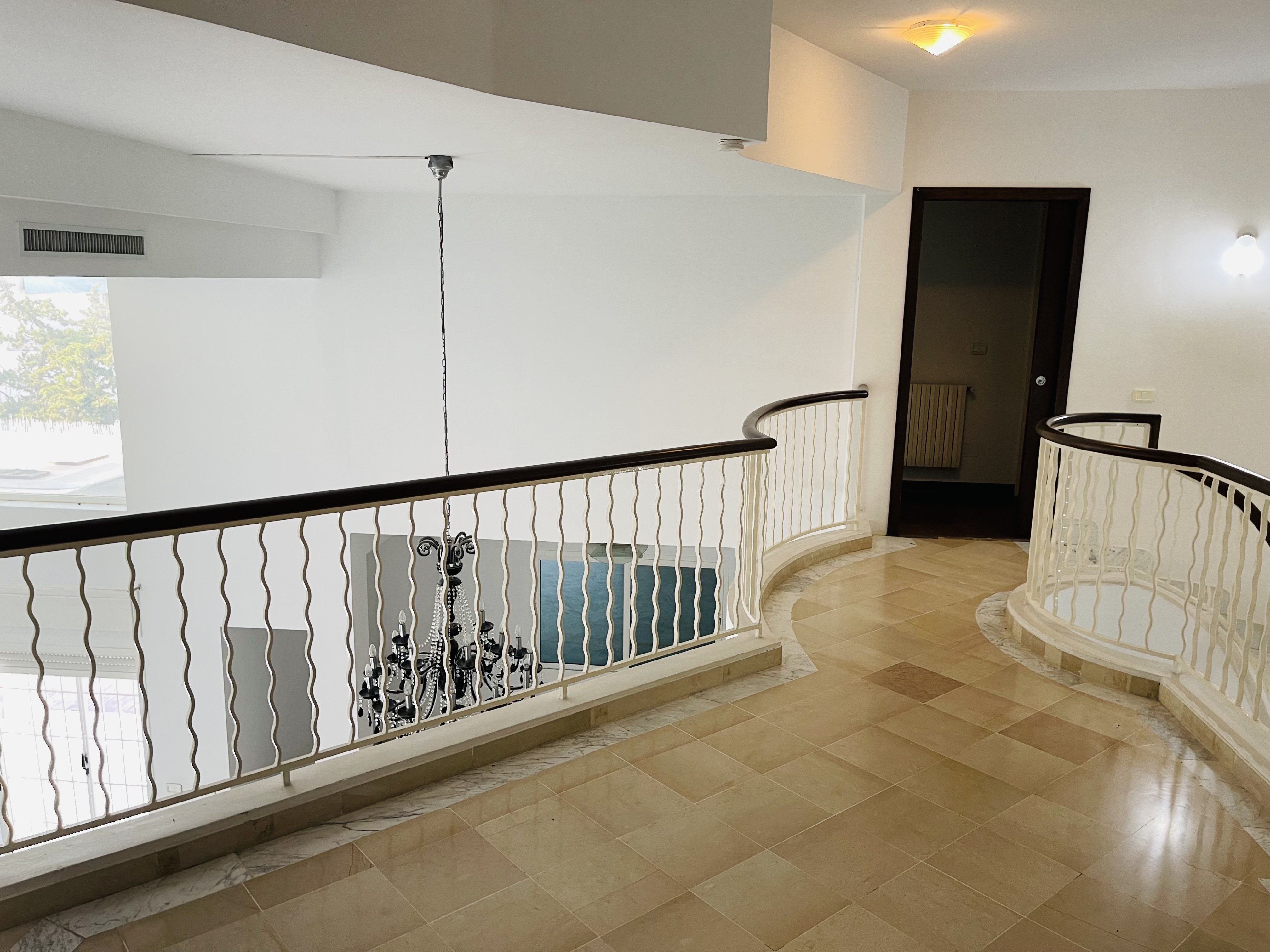 A54416B6-9A39-4C8E-8AD3-CF4355DDEB42