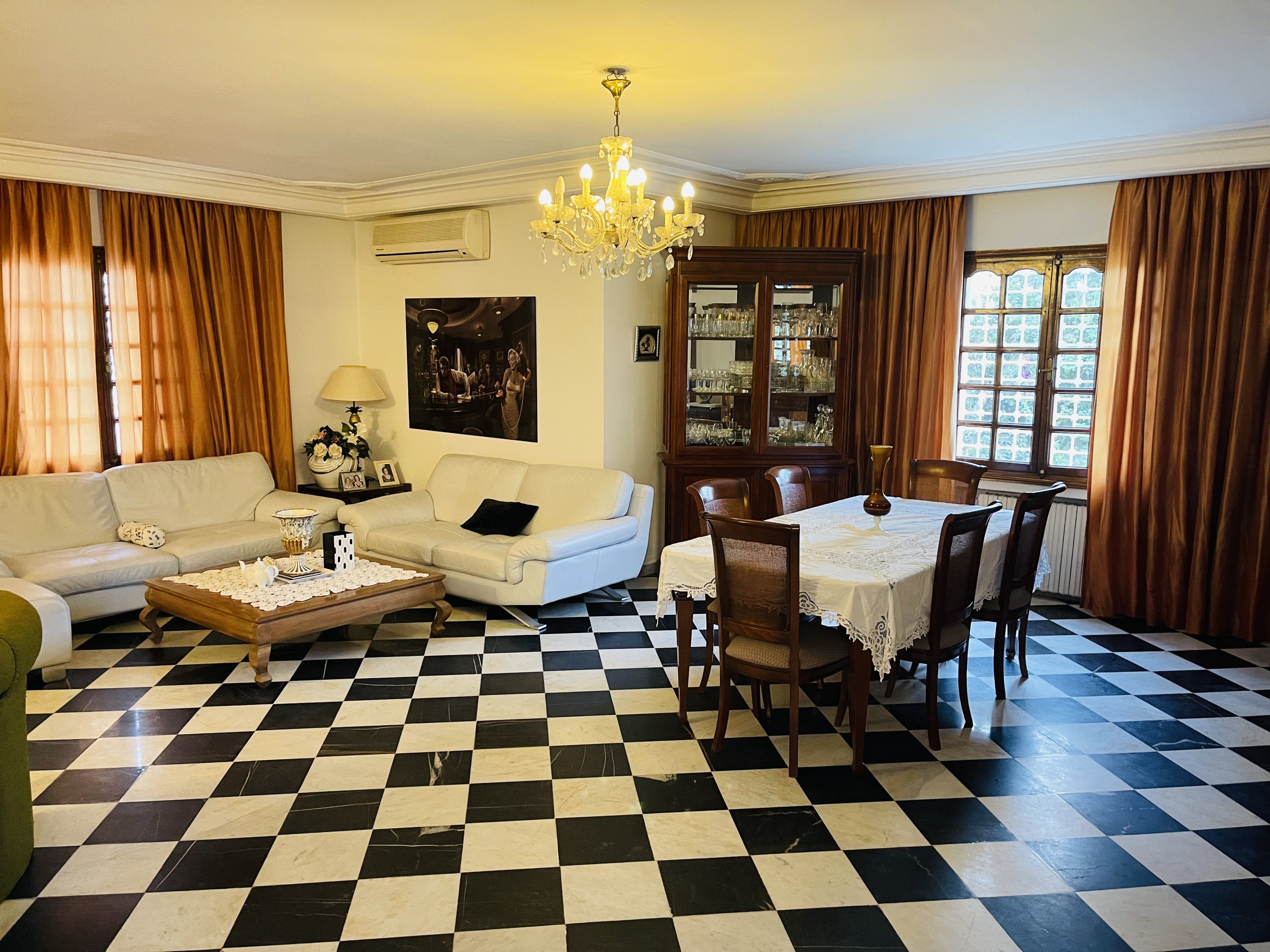 8B35D7A5-7FC5-469C-981F-B9AC203A1A8C