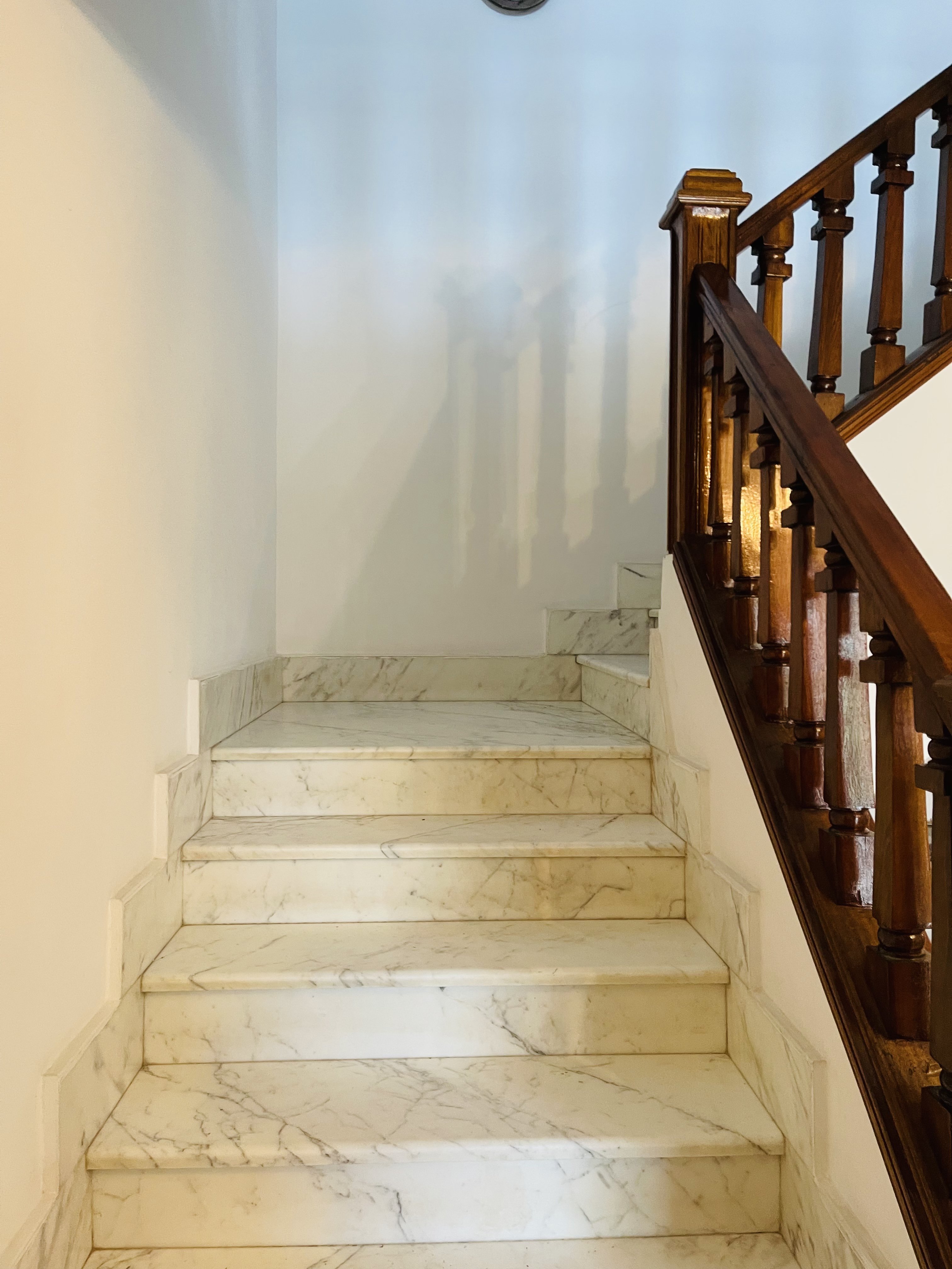 EE5E4527-424A-4573-B79C-4D13472A329D