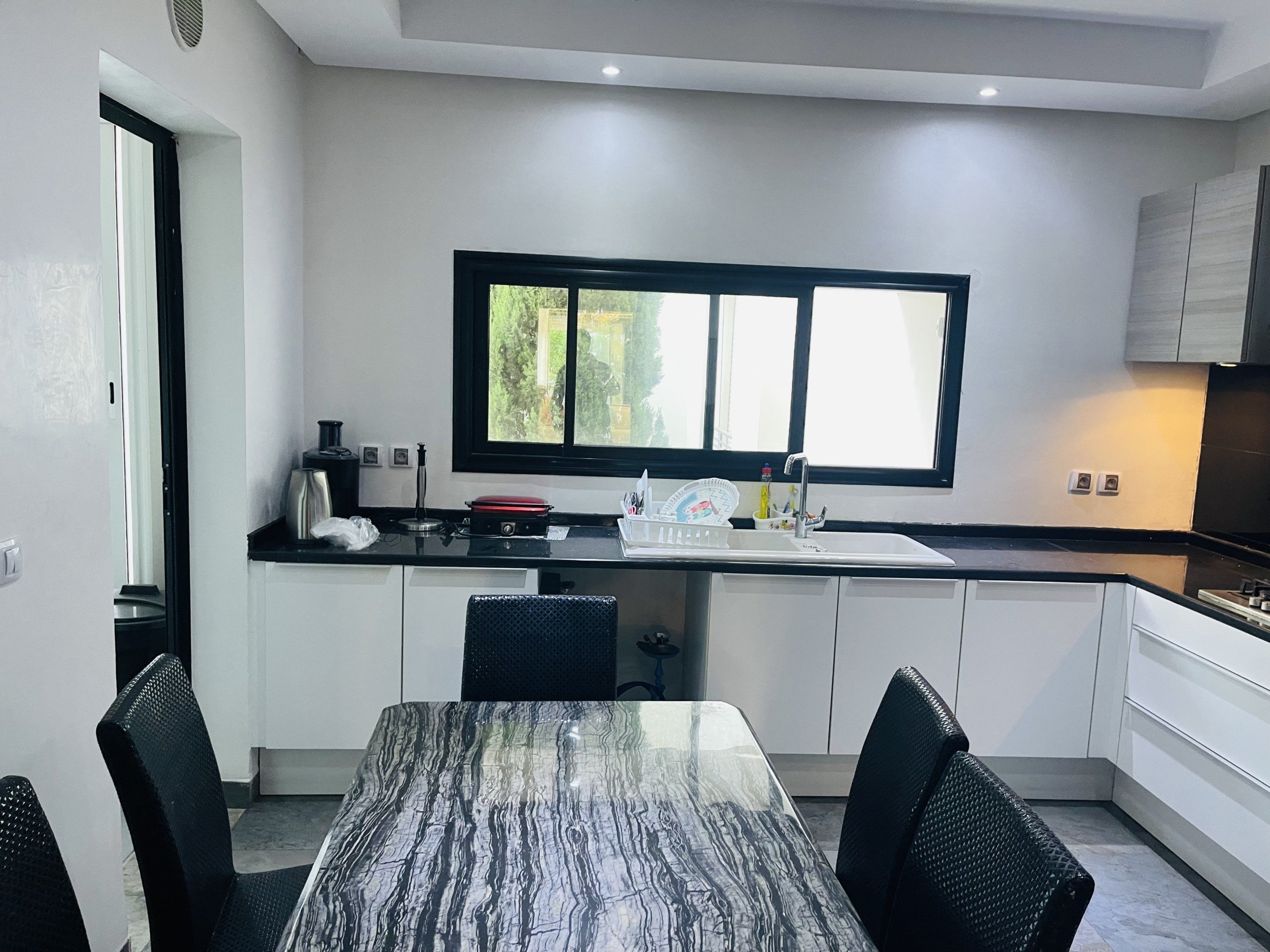 9667E463-D179-4FD2-87B2-71FAEB069840