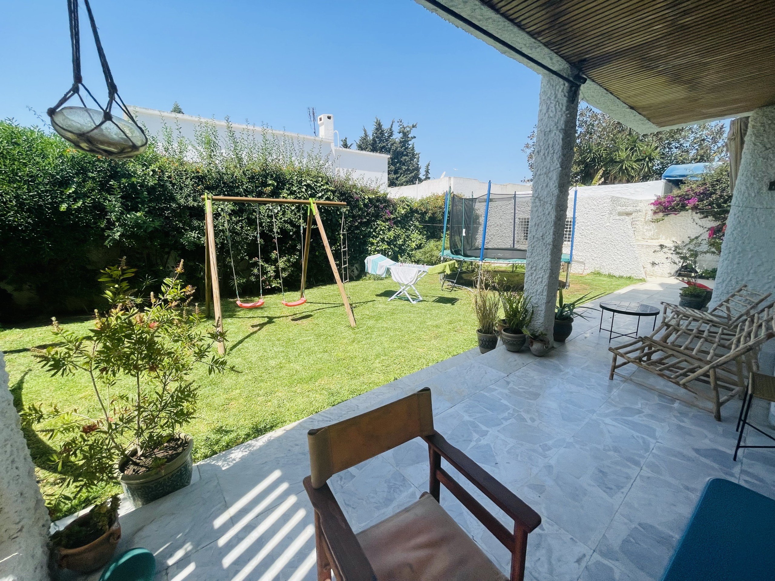 03645C09-F21E-4A91-BF6E-105C6995E19C