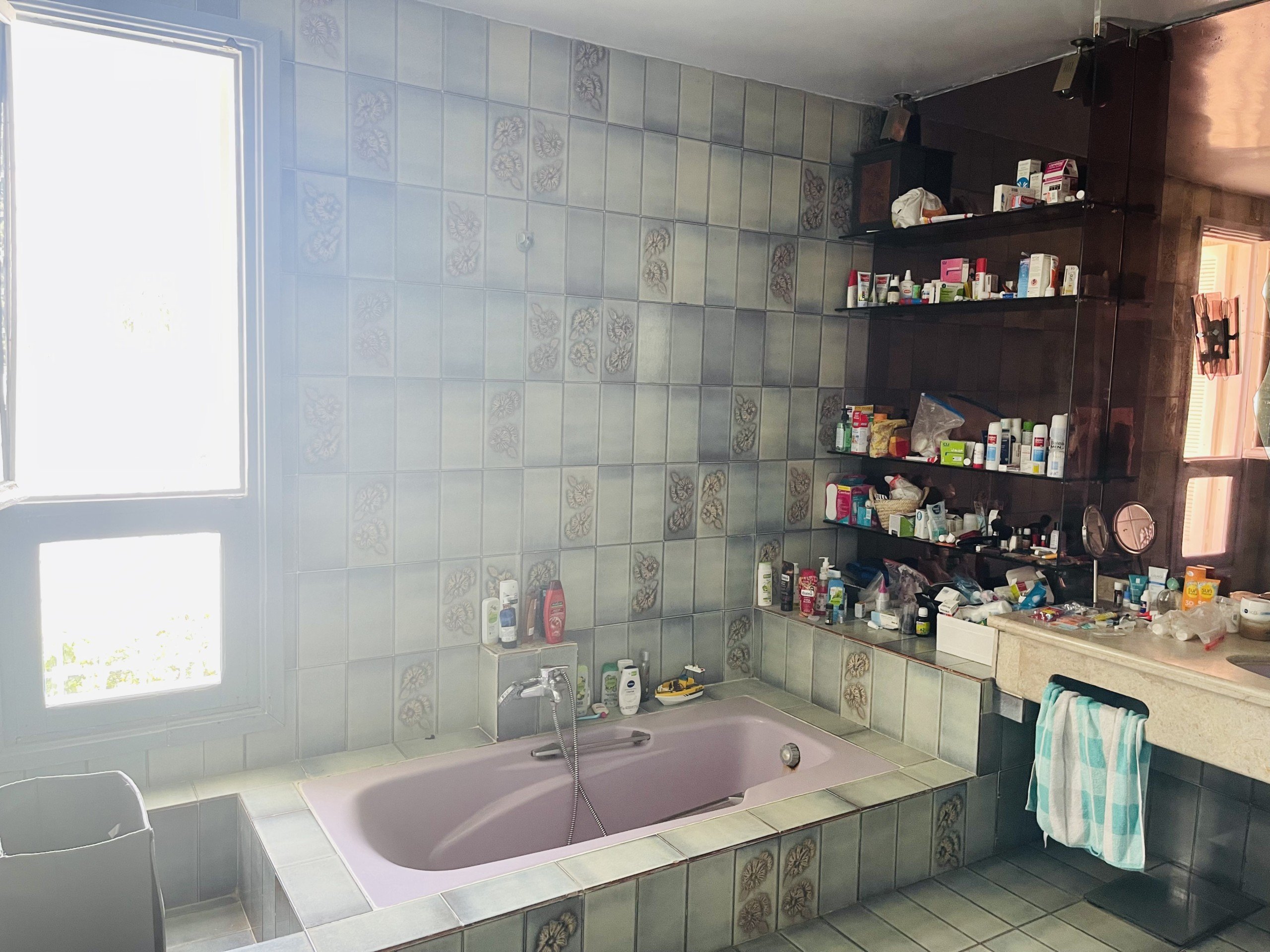 29F08D73-76FF-42F2-AFE0-40C9ED91FF90