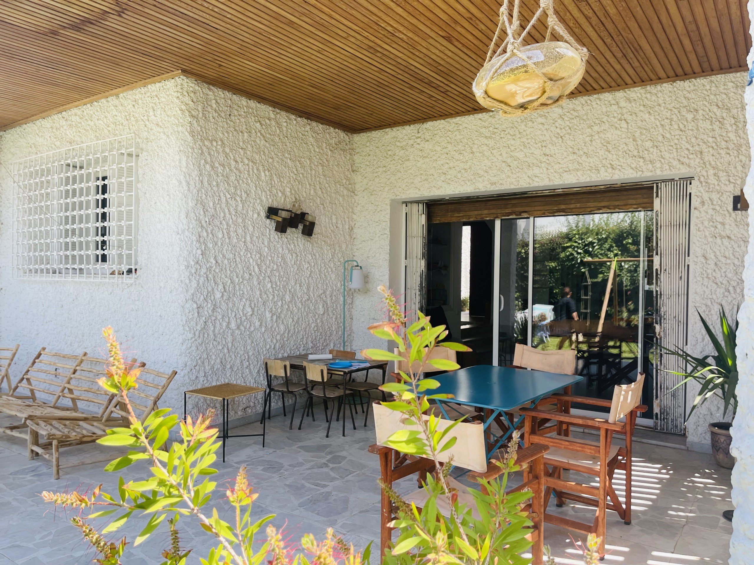 D4215998-EA96-4973-B165-975DDB739E34