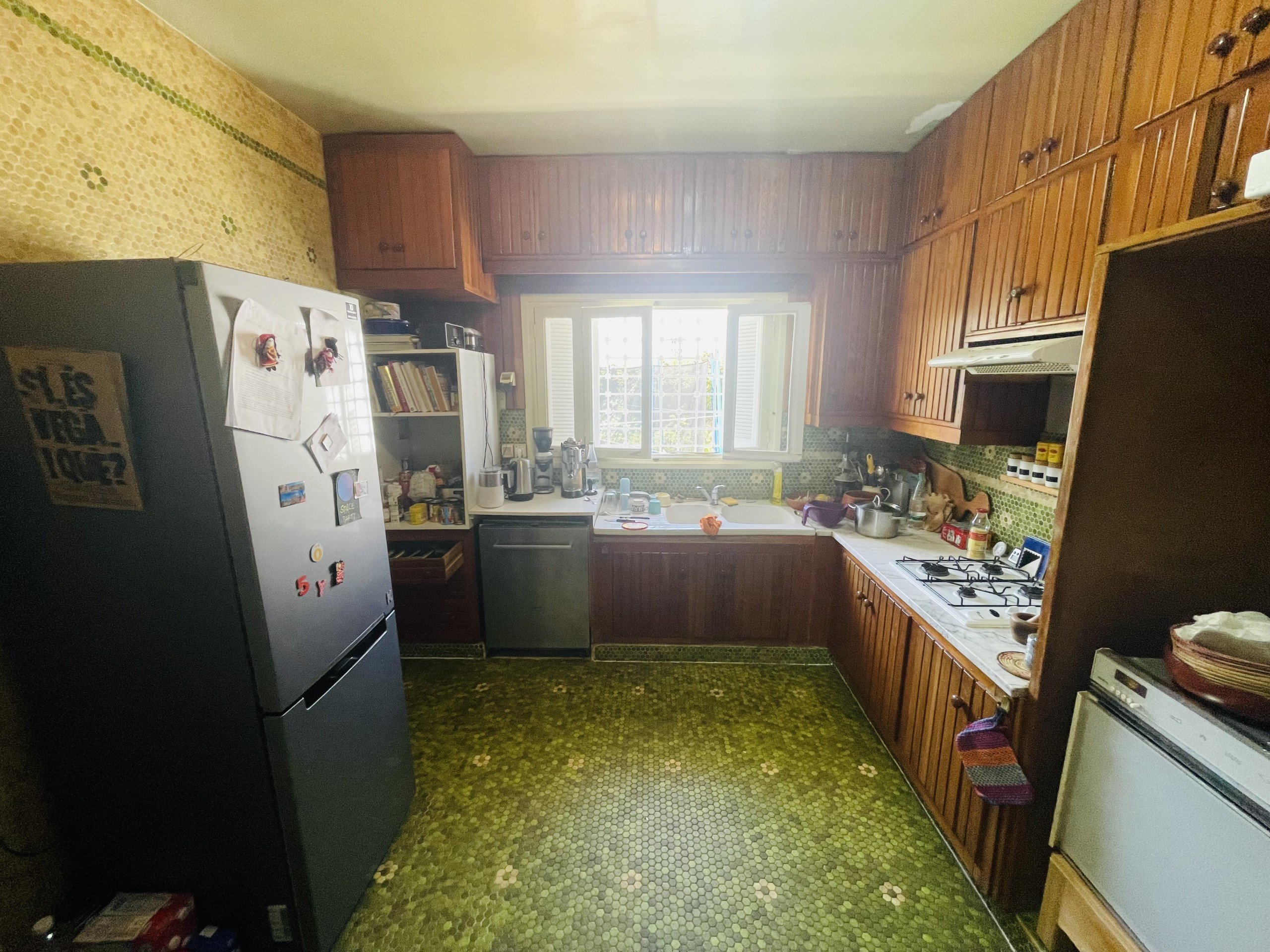 F1B80F52-E06A-41FA-82C2-0BF879CC0657