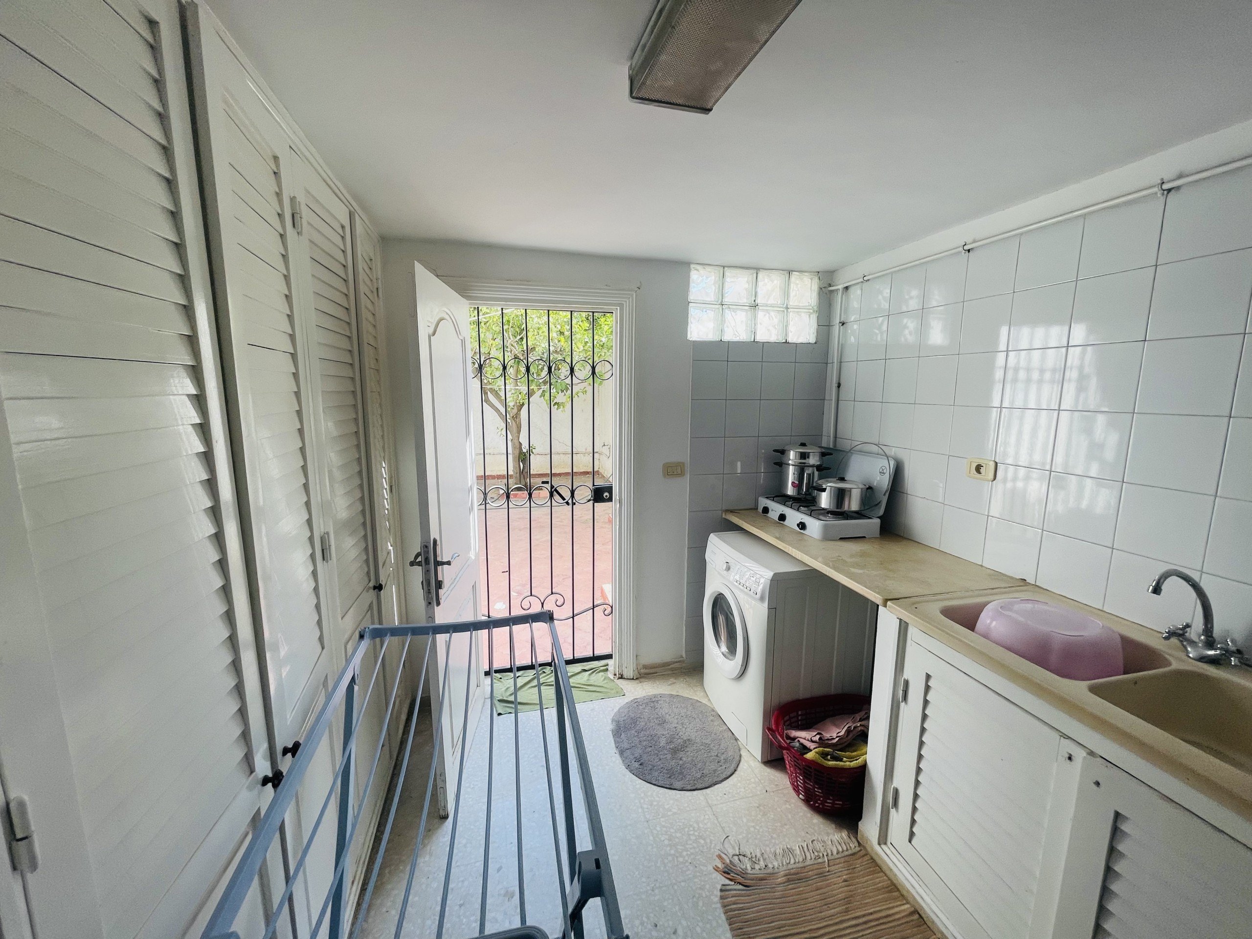 8193F8A4-55CC-4B1F-B519-400E9561B860