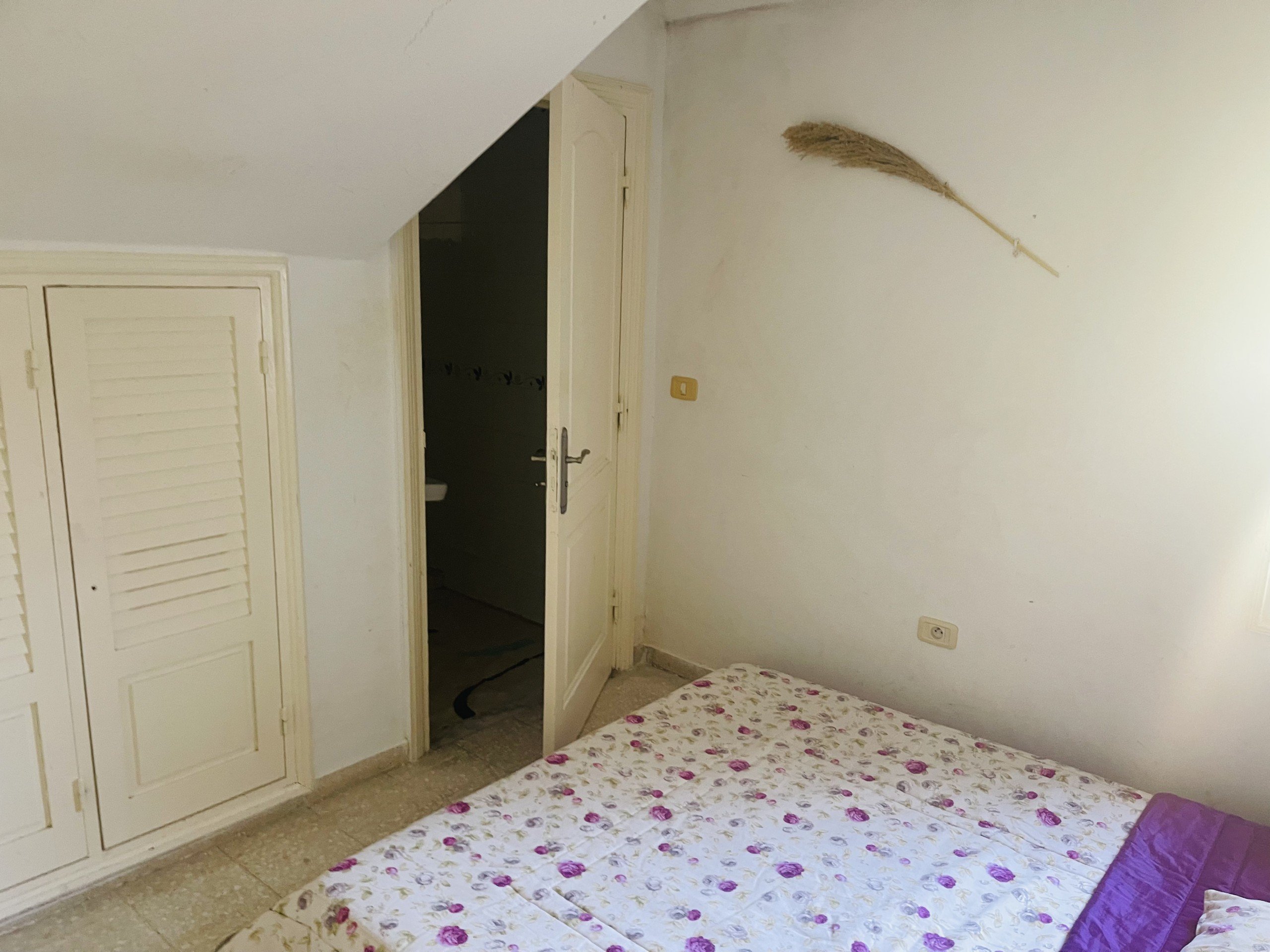 C44806C5-1EF5-4031-A7A3-B697C7A05E30