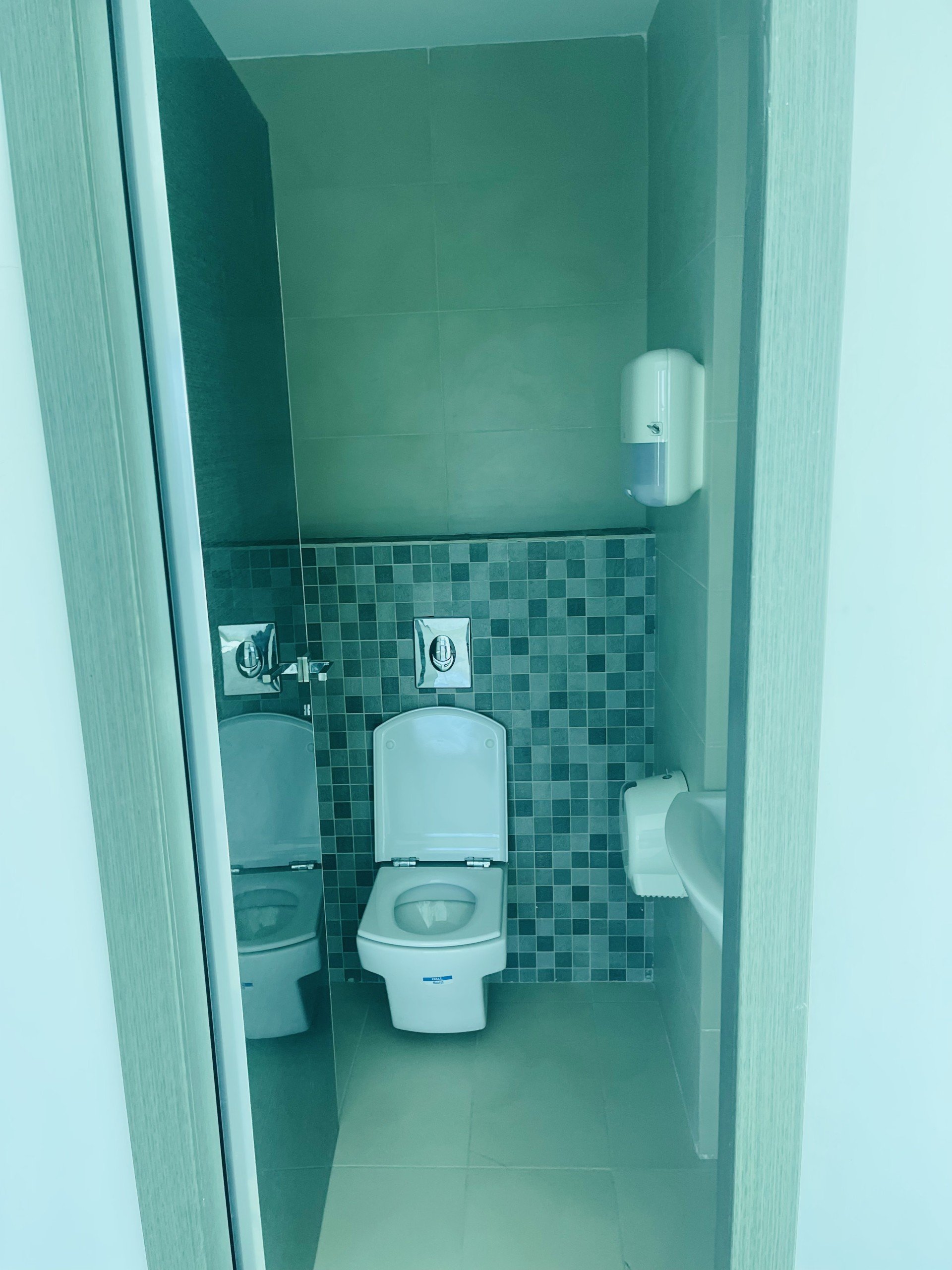 2536CA83-DE66-41FE-BF4B-8EFC50CA85F0