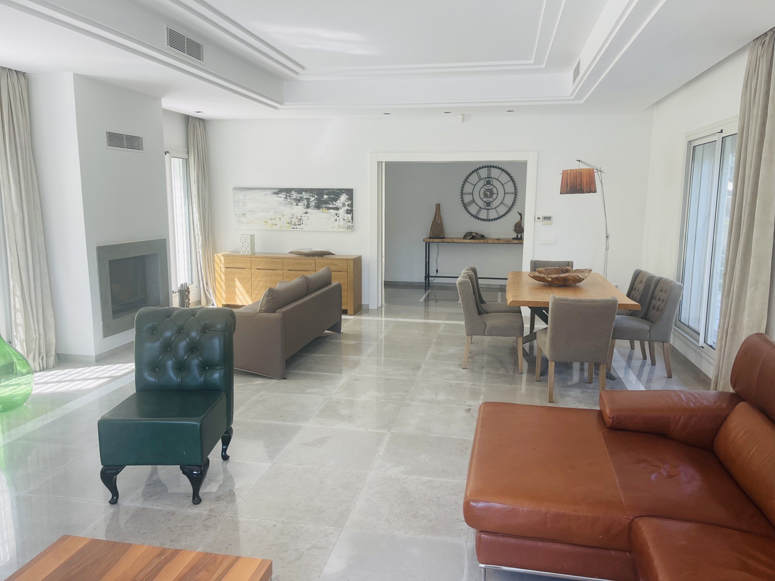 321B6DBA-1F30-46F7-9393-CE0E01FE03BE