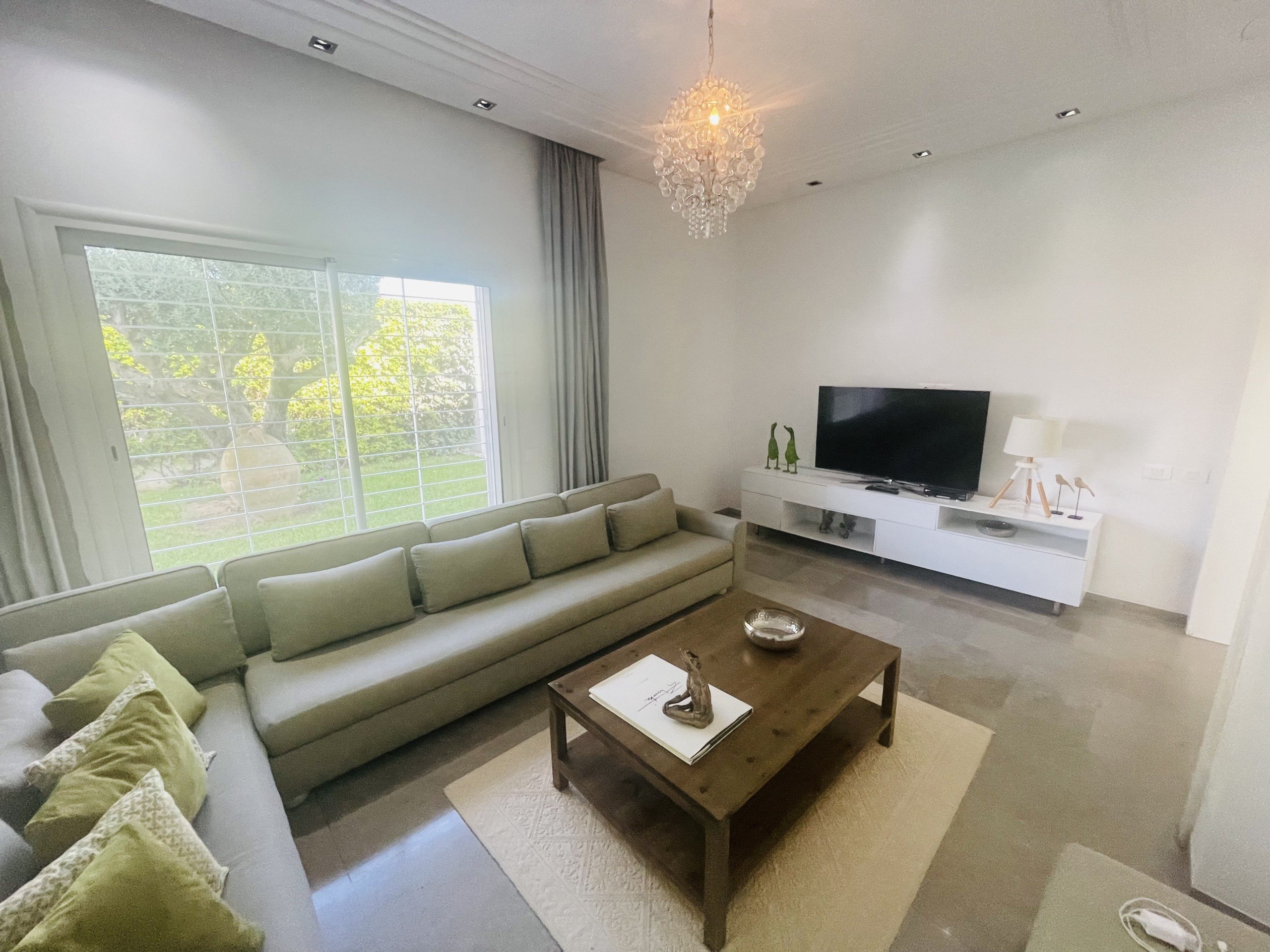 5A37B3C6-CB9E-4FB9-AE60-EA5339B2940D